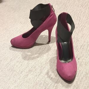 Limelight Fuchsia Heels with Black Strap